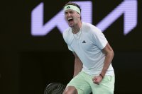 Зверев пречупи Алкарас и оформи полуфиналното каре на Australian Open