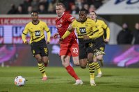Хайденхайм спря победната серия на Борусия Дортмунд след нулево реми у дома