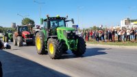 Протестът на земеделците: Тежка техника ще блокира страната (КАРТА)