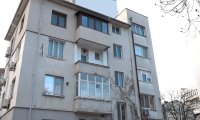 Психично болната жена, която тормози съседи в Бургас, е отведена за лечение в психодиспансер