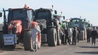 Фермери от Пазарджишко затвориха подстъпа към АМ "Тракия"