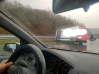 Микробус на куриерска фирма катастрофира на пътя Варна - Бургас