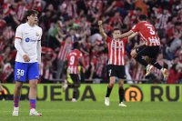 С гол от дузпа Атлетик Билбао победи Атлетико Мадрид в първия полуфинал от турнира за Купата на Краля