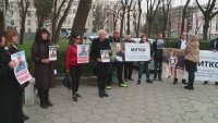 Въпреки протестите в Цалапица: Днес се очаква да започне делото срещу близнаците Динкови
