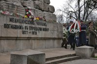 снимка 2 Софиянци почетоха паметта на загиналите медици пред Докторския паметник (СНИМКИ)