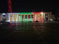 Сгради в Тирана също грейнаха в цветовете на българското знаме