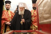 Политическите лидери отдават почит към патриарх Неофит