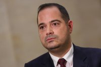 Депутатите приеха извънредно изслушване на вътрешния министър Калин Стоянов