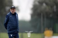 Старши треньорът на Лацио Маурицио Сари е подал оставка