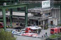 снимка 3 Четирима са загинали след взрив в електроцентрала край Болоня