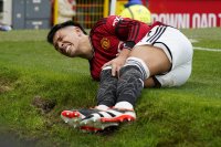 Футболистите на Манчестър Юнайтед Виктор Линдельоф и Лисандро Мартинес са аут от терените поне месец заради мускулни травми