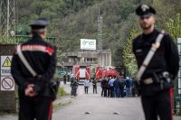 снимка 5 Четирима са загинали след взрив в електроцентрала край Болоня
