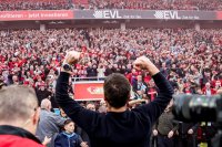 снимка 5 От "Неверкузен" до "Неверлузен": Байер Леверкузен е шампион в Бундеслигата за първи път в историята си