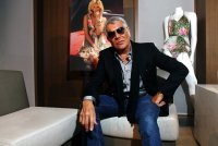 Почина иконата на италианската мода Роберто Кавали