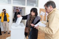 Управляващата дясноцентристка партия печели изборите в Хърватия