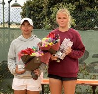 Ива Иванова труимфира с титлата на двойки при девойките на турнир от категория J300 на ITF във Франция.