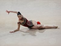 Ева Брезалиева спечели сребърен и бронзов медал на финалите на топка и на обръч на Световната купа по художествена гимнастика в Баку