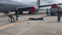 Алигатор "посети" военна база във Флорида