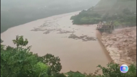 Наводнения в Бразилия взеха жертви, десетки са в неизвестност
