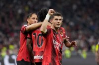Милан разгроми Каляри и прекъсна сушата си в Серия "А"