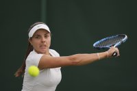 Виктория Томова е на победа от основната схема на силния тенис турнир на клей в Рим