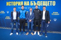 снимка 1 Министър Георги Глушков и редица именити спортисти бяха гости на премиерата на филма за волейболен клуб Левски „История на бъдещето“