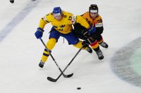 Швеция продължава без загуба на световното първенство по хокей на лед за мъже