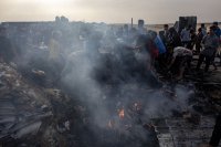 Най-малко 45 души са загинали след израелски удар срещу бежански лагер в Рафа