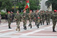 100 български военнослужещи заминават за Косово