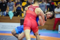 Двама българи продължават на репешажите на еврошампионата по борба до 23 години в Баку