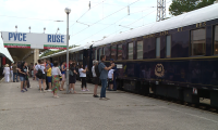 Легендарният влак "Ориент Експрес" пристигна в Русе (ВИДЕО)