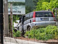 Шофьор загина при катастрофа край Симитли (СНИМКИ)