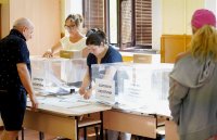 снимка 17 Как изглежда изборният ден в София (СНИМКИ)