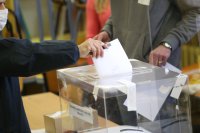 Удължават изборния ден до 21.00 ч. в три секции в област Перник