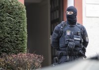 В Германия осъдиха нападението над младо момиче с расистки мотиви