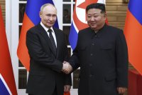 Северна Корея посрещна Путин повече от тържествено