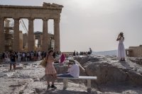 Жегите взеха трета жертва в Гърция