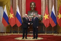 Путин поздрави Виетнам за "балансираната му политика" спрямо Украйна