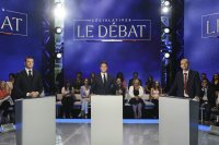 Предизборен дебат и във Франция - Атал обвини Бардела в расистки изказвания
