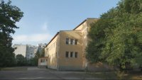 Ремонтират покрива на училището, което пострада при бедствието във Великотърновско