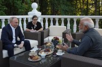 снимка 5 Путин и Моди на четири очи в резиденцията на лидера на Кремъл