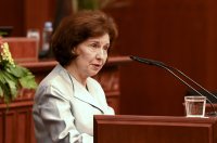 Силяновска-Давкова: В Договора с България не се казва, че трябва да променим Конституцията