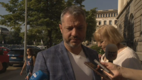 Делян Добрев: Аз лично не бих разговарял с ПП-ДБ, питайте преговорния екип