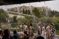 Гръцките власти ограничават работата на открито заради горещините