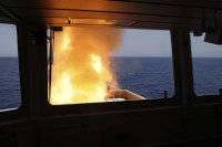 Нападения на хутите: Атаки с лодки с взривни устройства