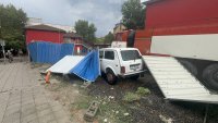 Силна буря нанесе щети в Бургас (СНИМКИ)