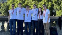 Отборът ни по математика спечели 5 медала на Международната олимпиада във Великобритания