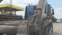 Камион с пренабити номера е вкарвал нерегламентирано боклук в завода край София