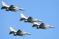 Първи изтребители F-16 пристигнаха в Украйна