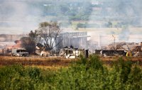 На петия ден след взрива: Пиротехниката в складовете край Елин Пелин продължава да гърми (ОБЗОР)